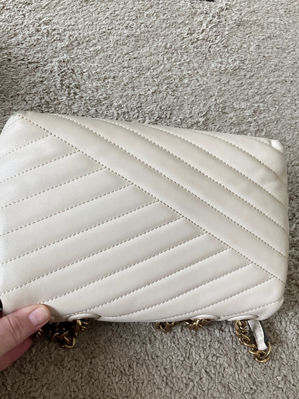 Tory Burch Kira Chevron Convertible Shoulder Bag in Cream with Gold Hardware - Picture 8 of 12